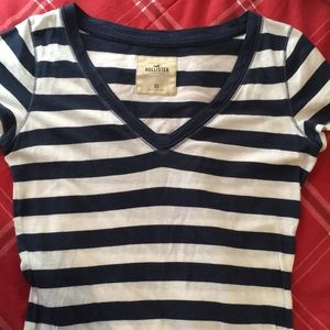 Hollister V-neck T-shirt